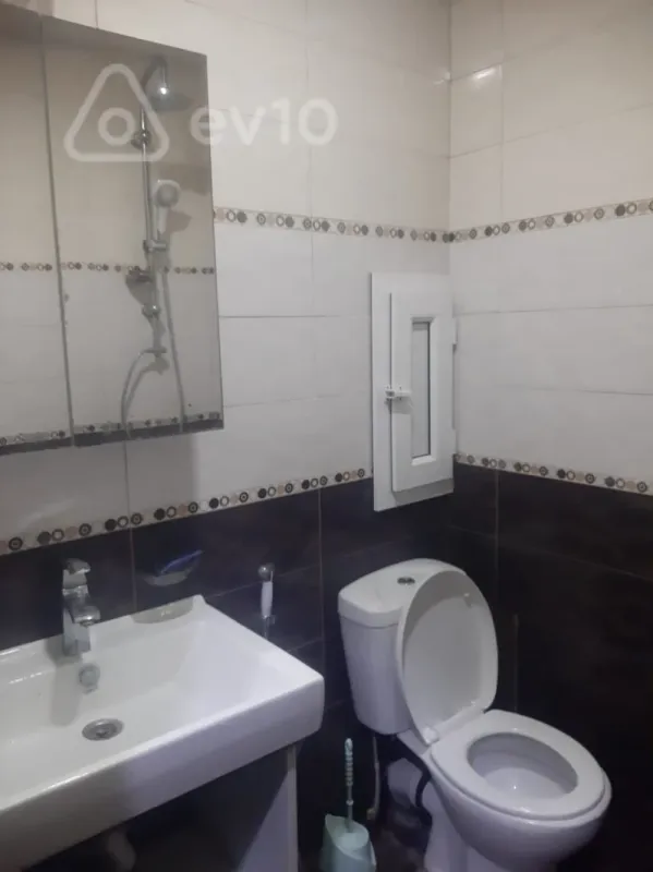 Kirayə verilir 2 otaqlı yeni tikili 58 m²