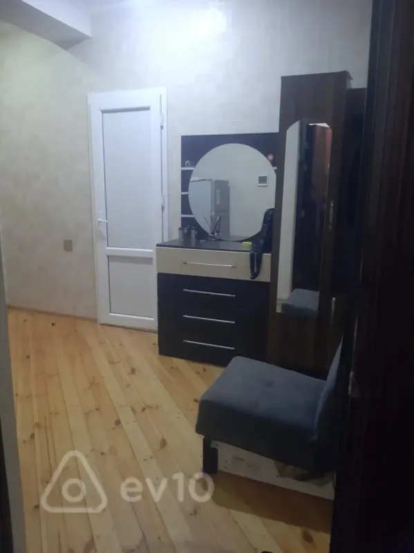 Kirayə verilir 2 otaqlı yeni tikili 58 m²