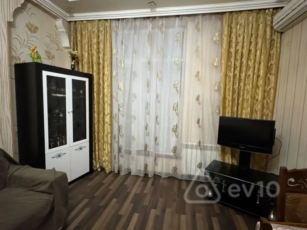 Kirayə verilir 2 otaqlı yeni tikili 50 m²