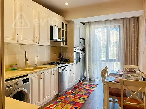 Kirayə verilir 2 otaqlı yeni tikili 5 m²