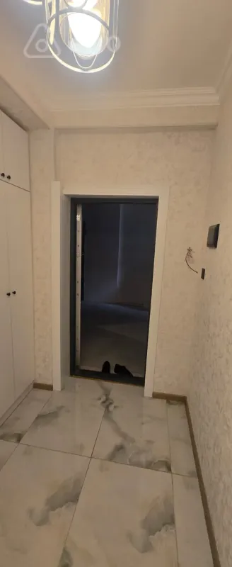 Kirayə verilir 2 otaqlı yeni tikili 61 m²