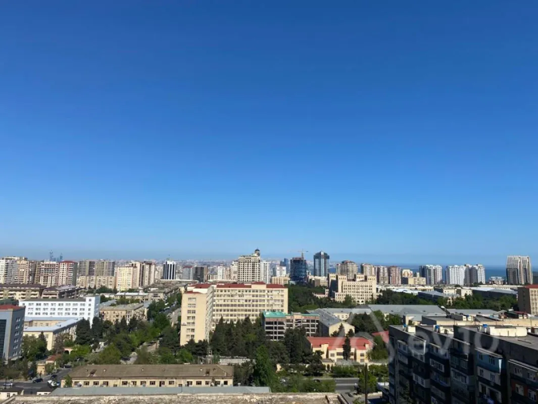 Kirayə verilir 3 otaqlı yeni tikili 145 m²