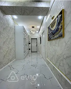 Kirayə verilir 2 otaqlı yeni tikili 71 m²