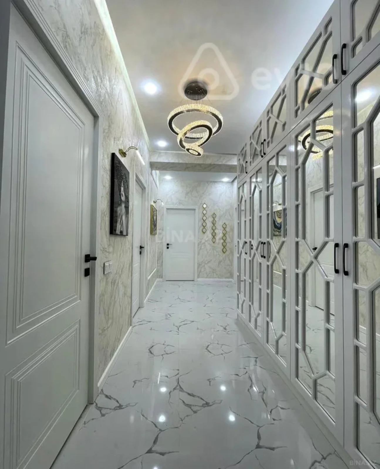 Kirayə verilir 2 otaqlı yeni tikili 71 m²