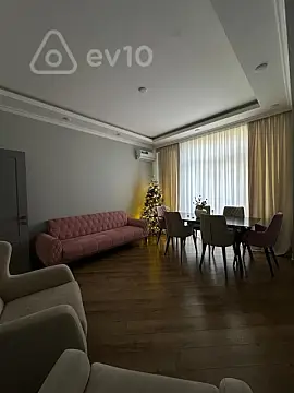 Kirayə verilir 2 otaqlı yeni tikili 77 m²