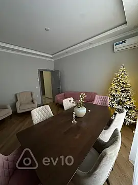 Kirayə verilir 2 otaqlı yeni tikili 77 m²
