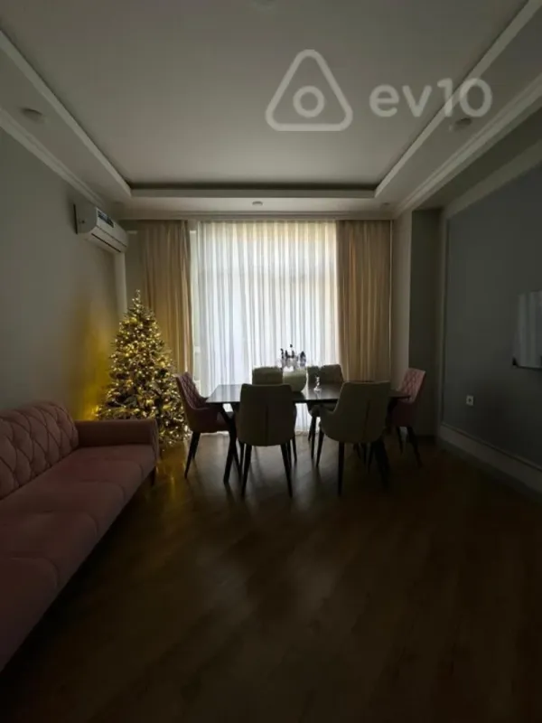 Kirayə verilir 2 otaqlı yeni tikili 77 m²