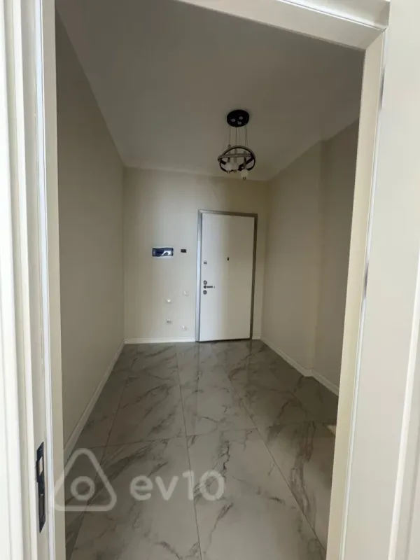 Kirayə verilir 2 otaqlı yeni tikili 60 m²