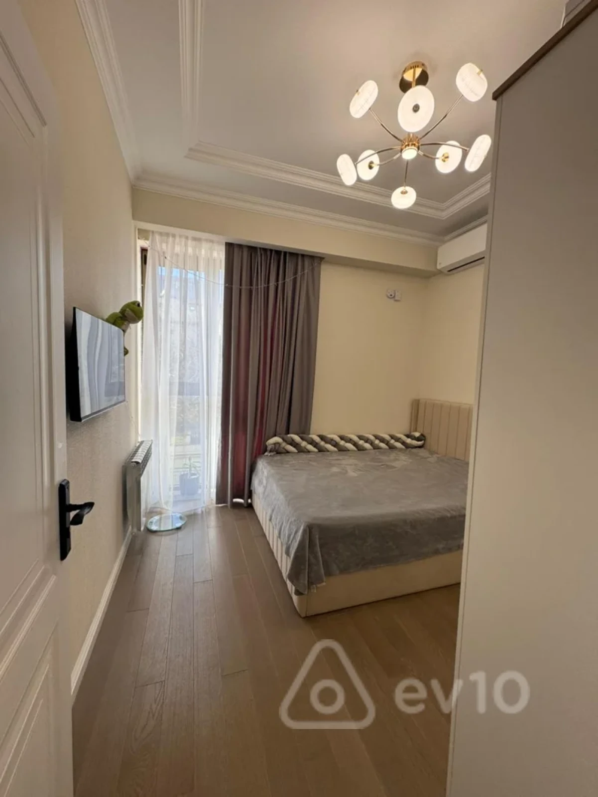 Kirayə verilir 2 otaqlı yeni tikili 60 m²