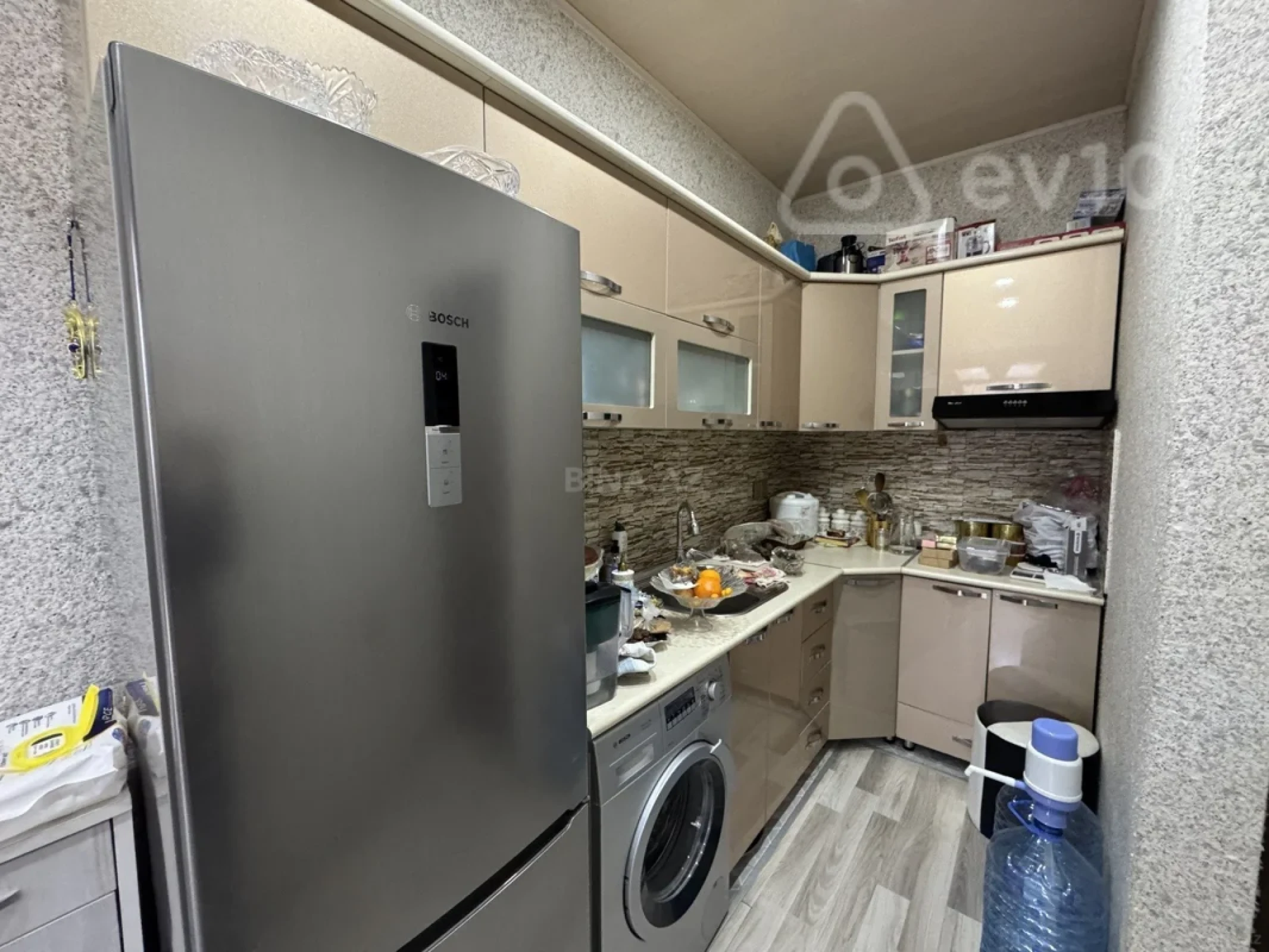 Kirayə verilir 2 otaqlı yeni tikili 57 m²