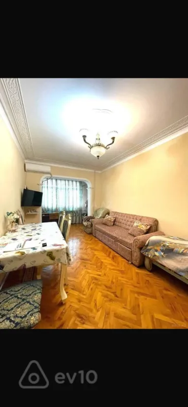 Kirayə verilir 3 otaqlı köhnə tikili 65 m²