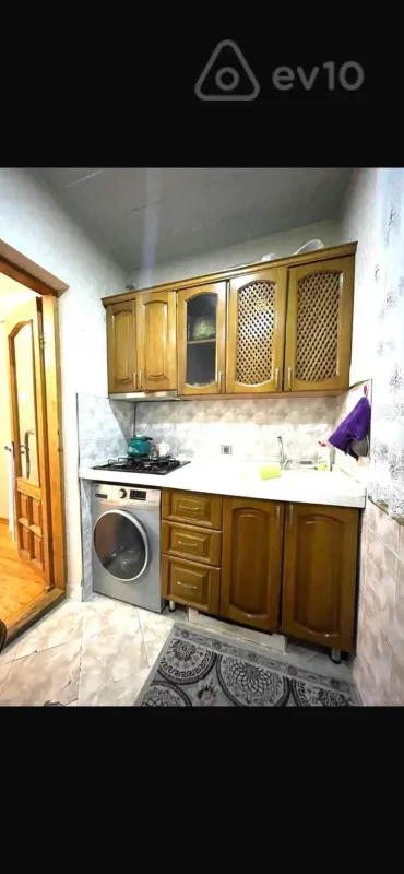 Kirayə verilir 3 otaqlı köhnə tikili 65 m²