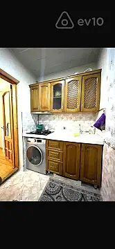 Kirayə verilir 3 otaqlı köhnə tikili 65 m²