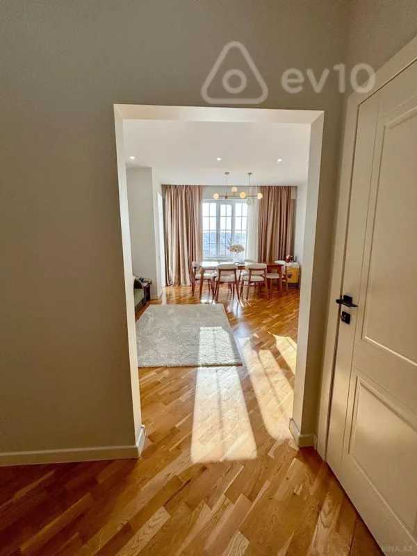 Kirayə verilir 2 otaqlı yeni tikili 90 m²