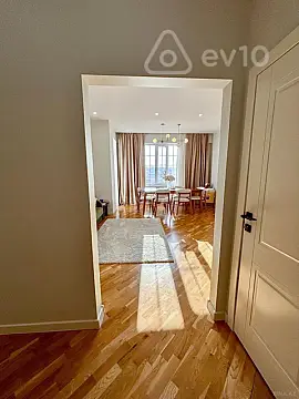 Kirayə verilir 2 otaqlı yeni tikili 90 m²