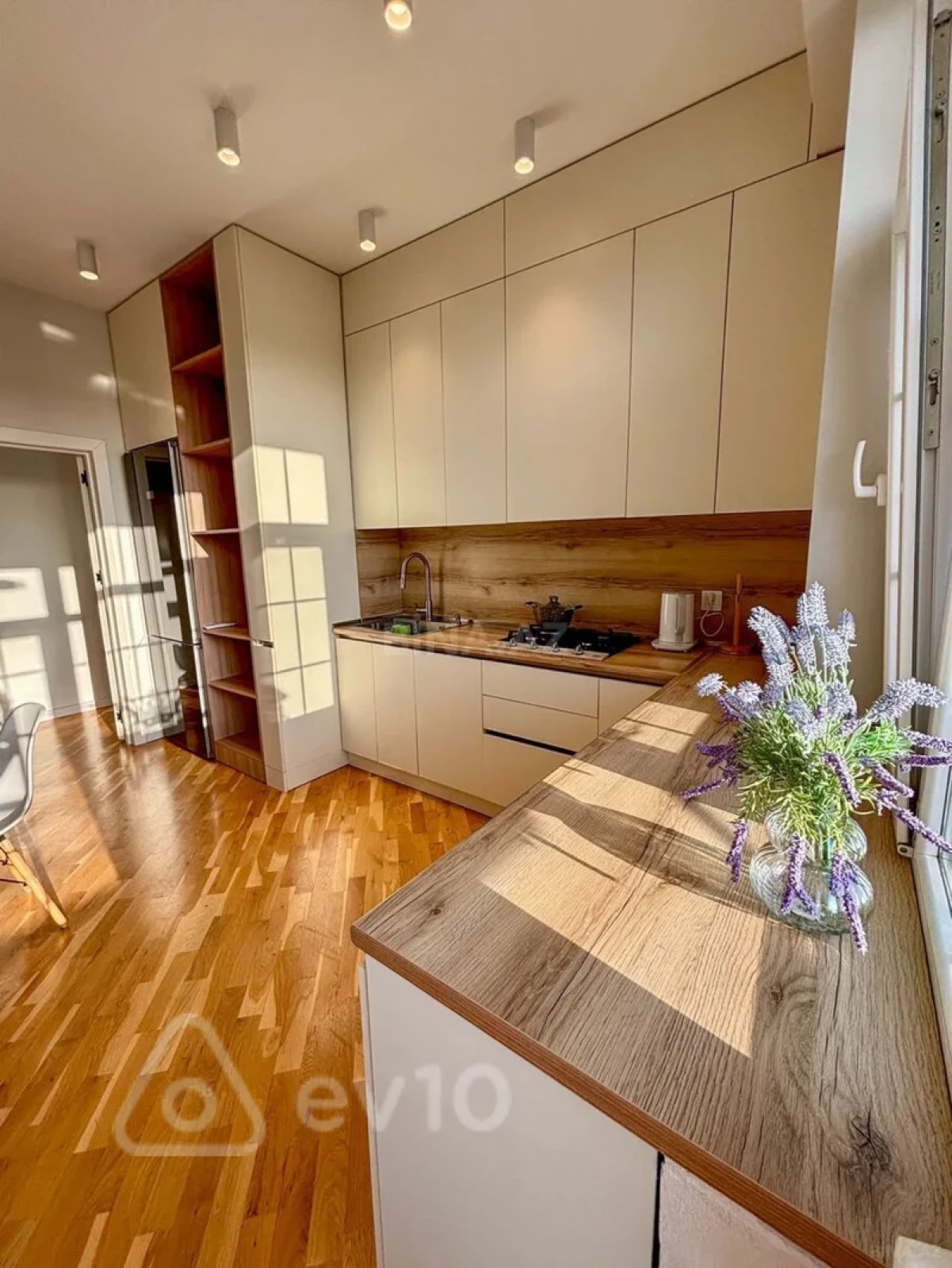 Kirayə verilir 2 otaqlı yeni tikili 90 m²