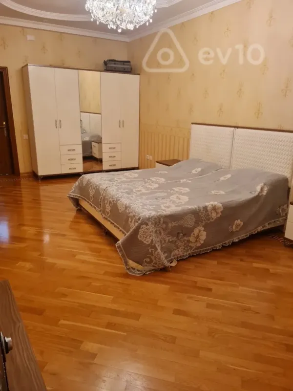 Kirayə verilir 3 otaqlı yeni tikili 136 m²