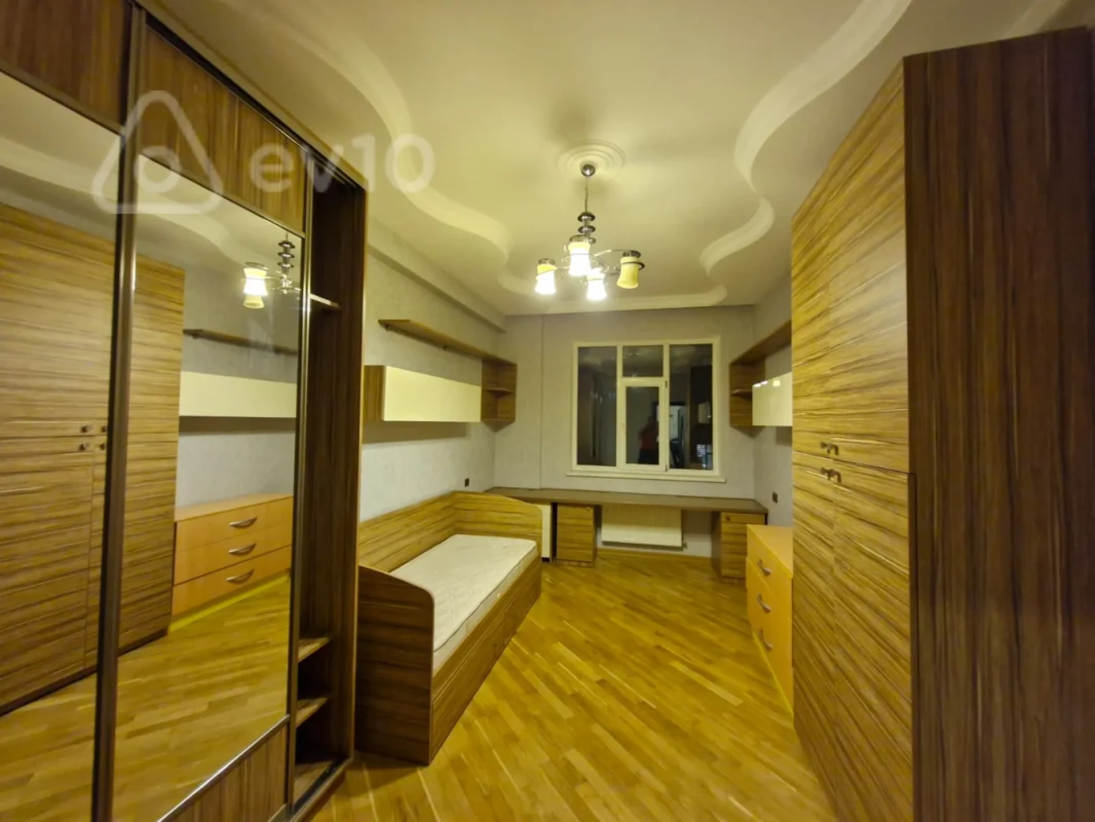 Kirayə verilir 3 otaqlı yeni tikili 100 m²