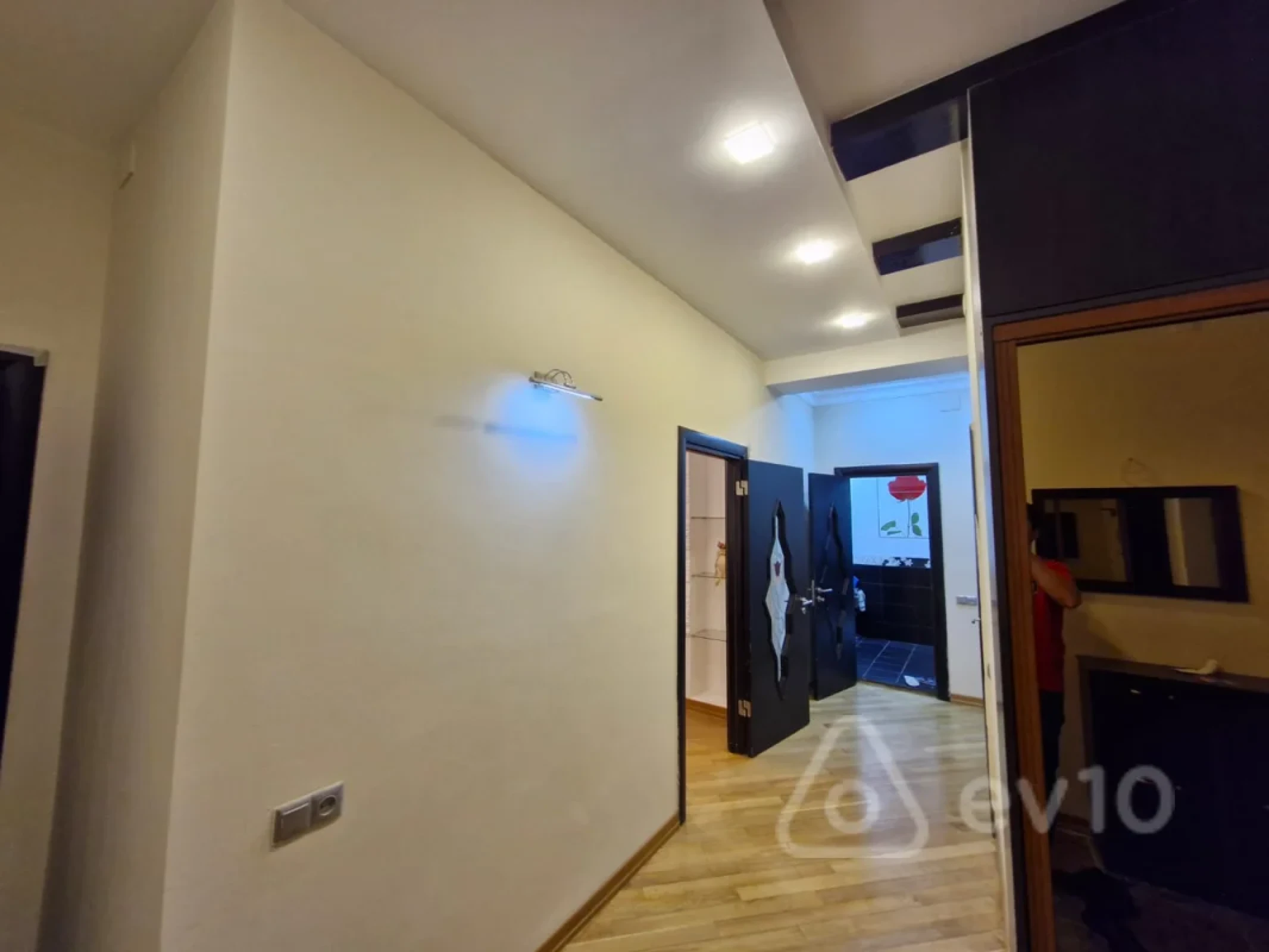 Kirayə verilir 3 otaqlı yeni tikili 100 m²