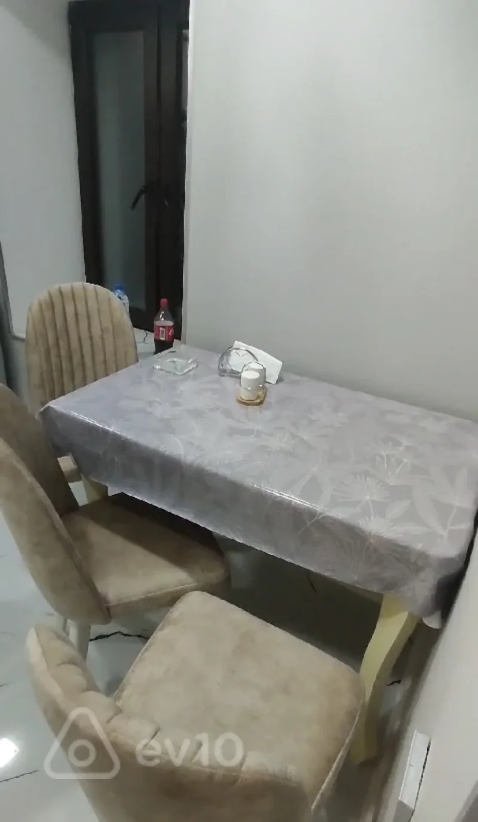 Kirayə verilir 1 otaqlı köhnə tikili 30 m²