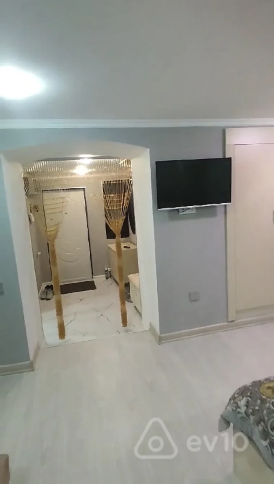 Kirayə verilir 1 otaqlı köhnə tikili 30 m²