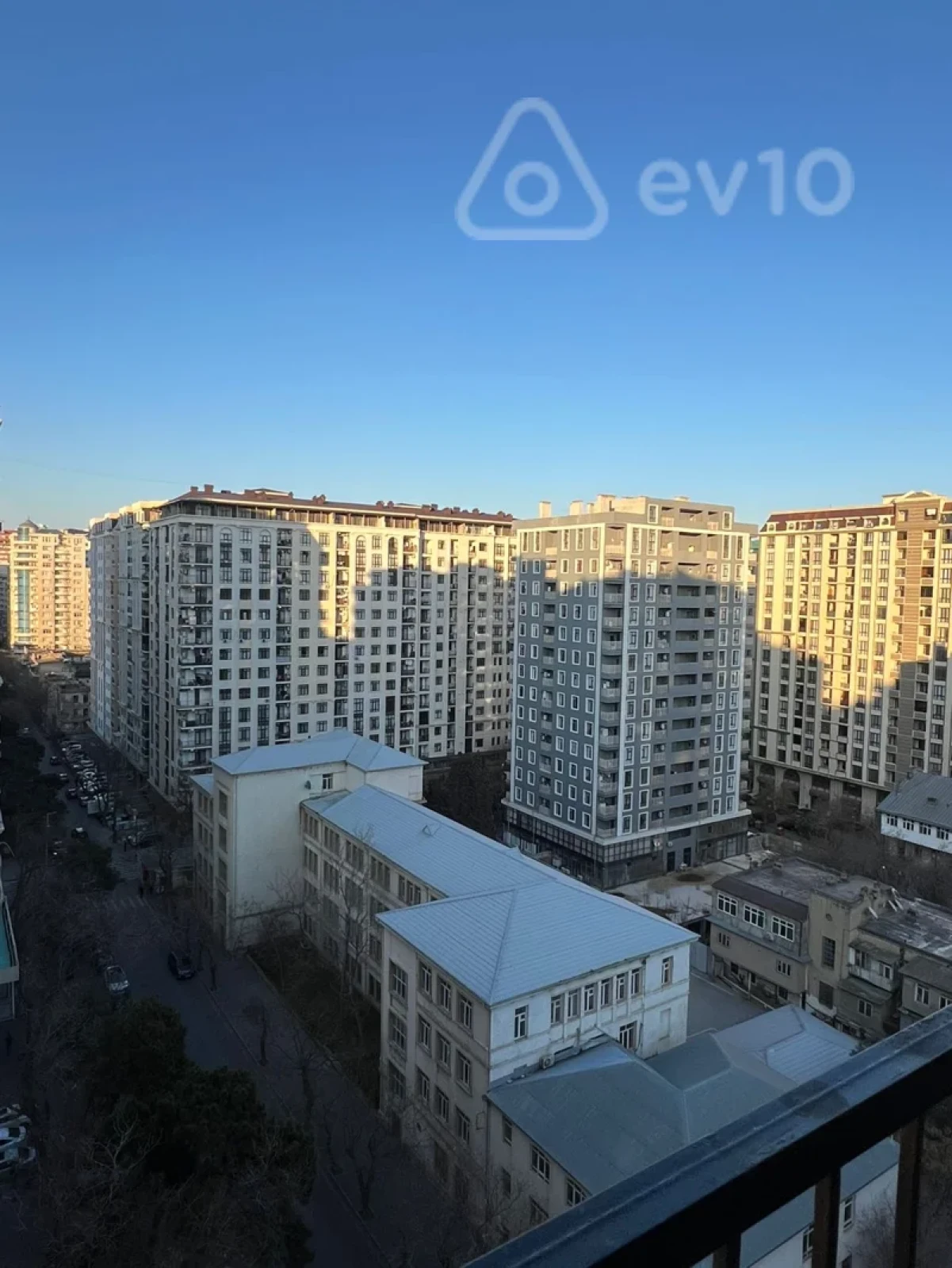 Satılır 3 otaqlı yeni tikili 105 m²