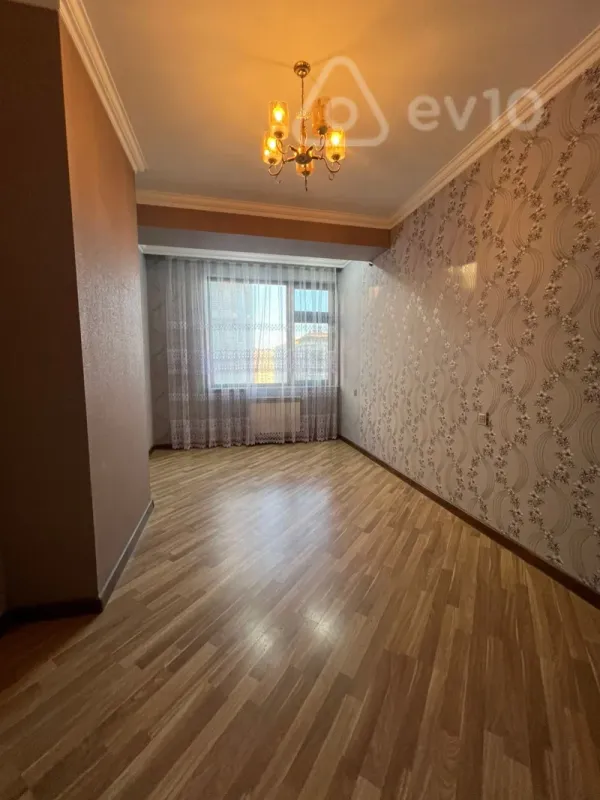 Satılır 3 otaqlı yeni tikili 105 m²
