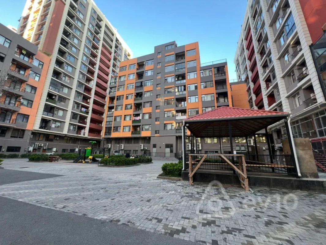 Satılır 3 otaqlı yeni tikili 105 m²