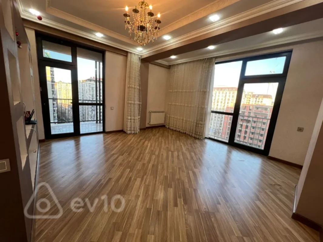 Satılır 3 otaqlı yeni tikili 105 m²