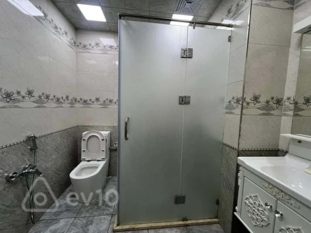 Satılır 3 otaqlı yeni tikili 105 m²