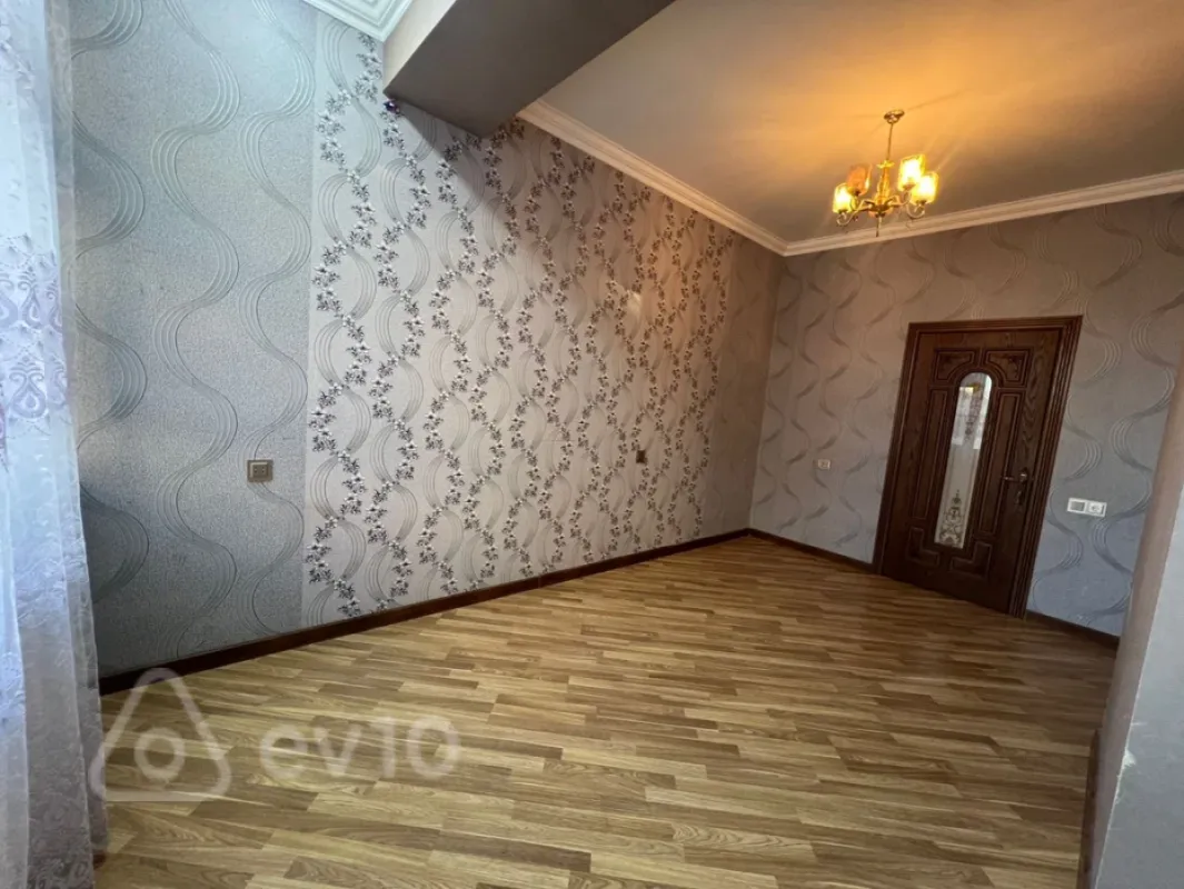Satılır 3 otaqlı yeni tikili 105 m²