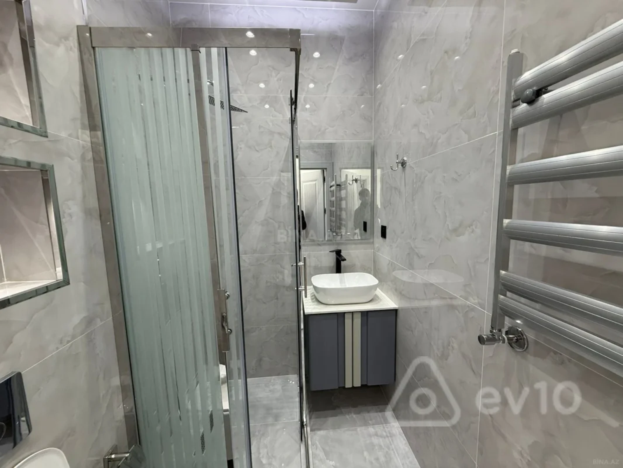 Kirayə verilir 2 otaqlı yeni tikili 52 m²