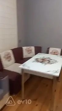 Kirayə verilir 3 otaqlı köhnə tikili 65 m²