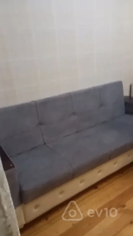 Kirayə verilir 3 otaqlı köhnə tikili 65 m²