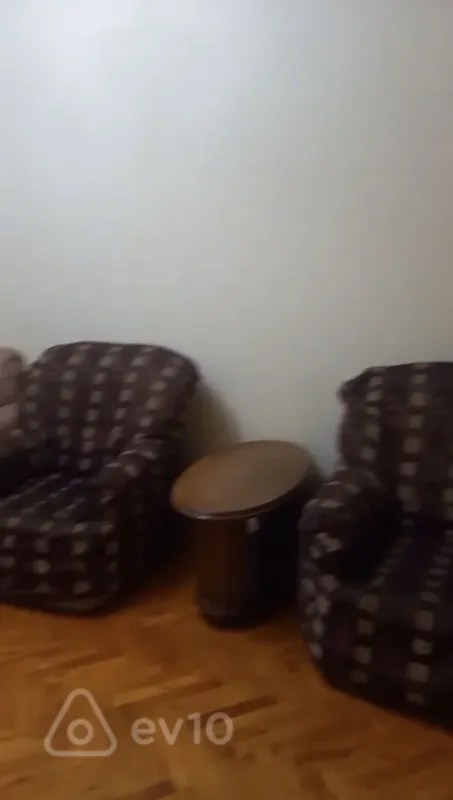 Kirayə verilir 3 otaqlı köhnə tikili 65 m²