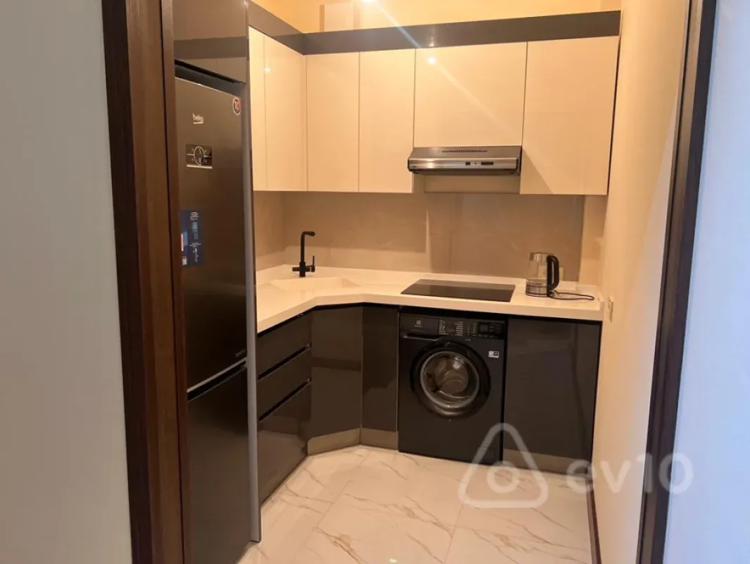 Kirayə verilir 2 otaqlı yeni tikili 67 m²