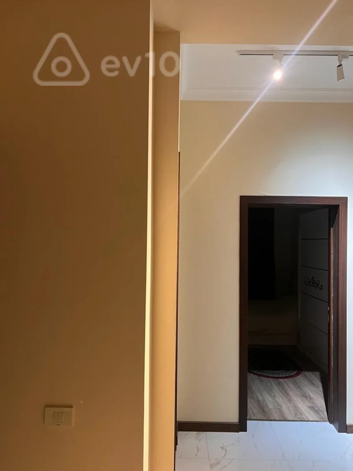 Kirayə verilir 2 otaqlı yeni tikili 67 m²