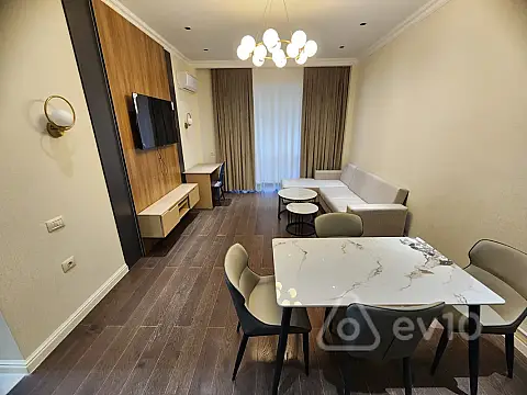 Kirayə verilir 3 otaqlı yeni tikili 72 m²