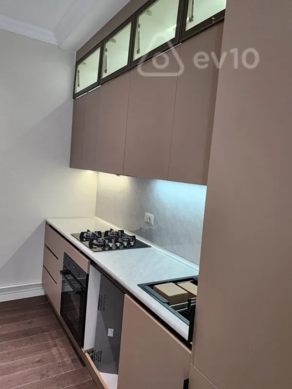 Kirayə verilir 3 otaqlı yeni tikili 72 m²