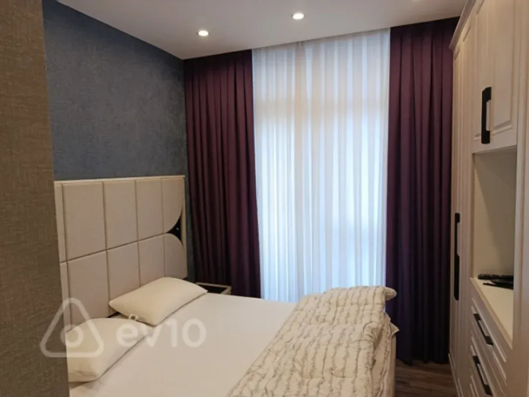 Kirayə verilir 3 otaqlı yeni tikili 90 m²