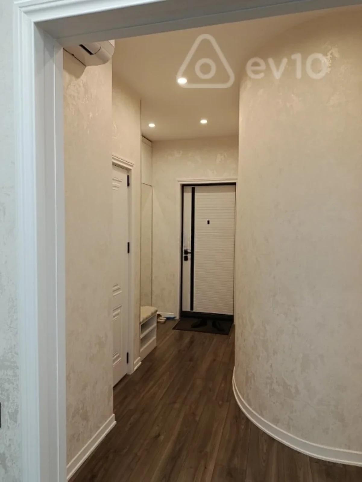 Kirayə verilir 3 otaqlı yeni tikili 90 m²