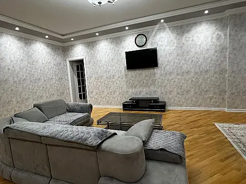 Kirayə verilir 3 otaqlı yeni tikili 123 m²