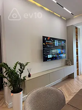 Kirayə verilir 2 otaqlı yeni tikili 82 m²