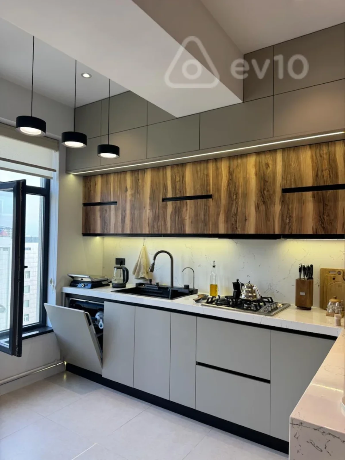 Kirayə verilir 2 otaqlı yeni tikili 82 m²