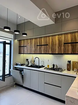 Kirayə verilir 2 otaqlı yeni tikili 82 m²