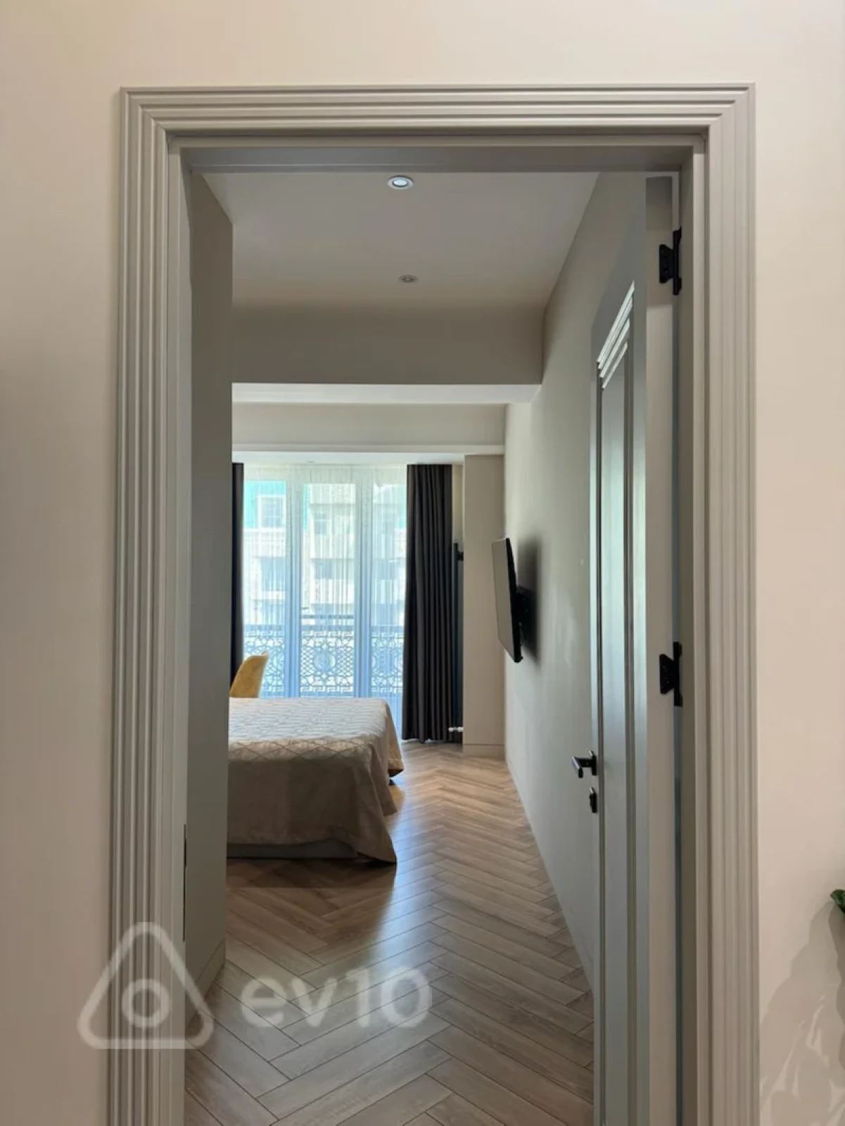 Kirayə verilir 2 otaqlı yeni tikili 82 m²
