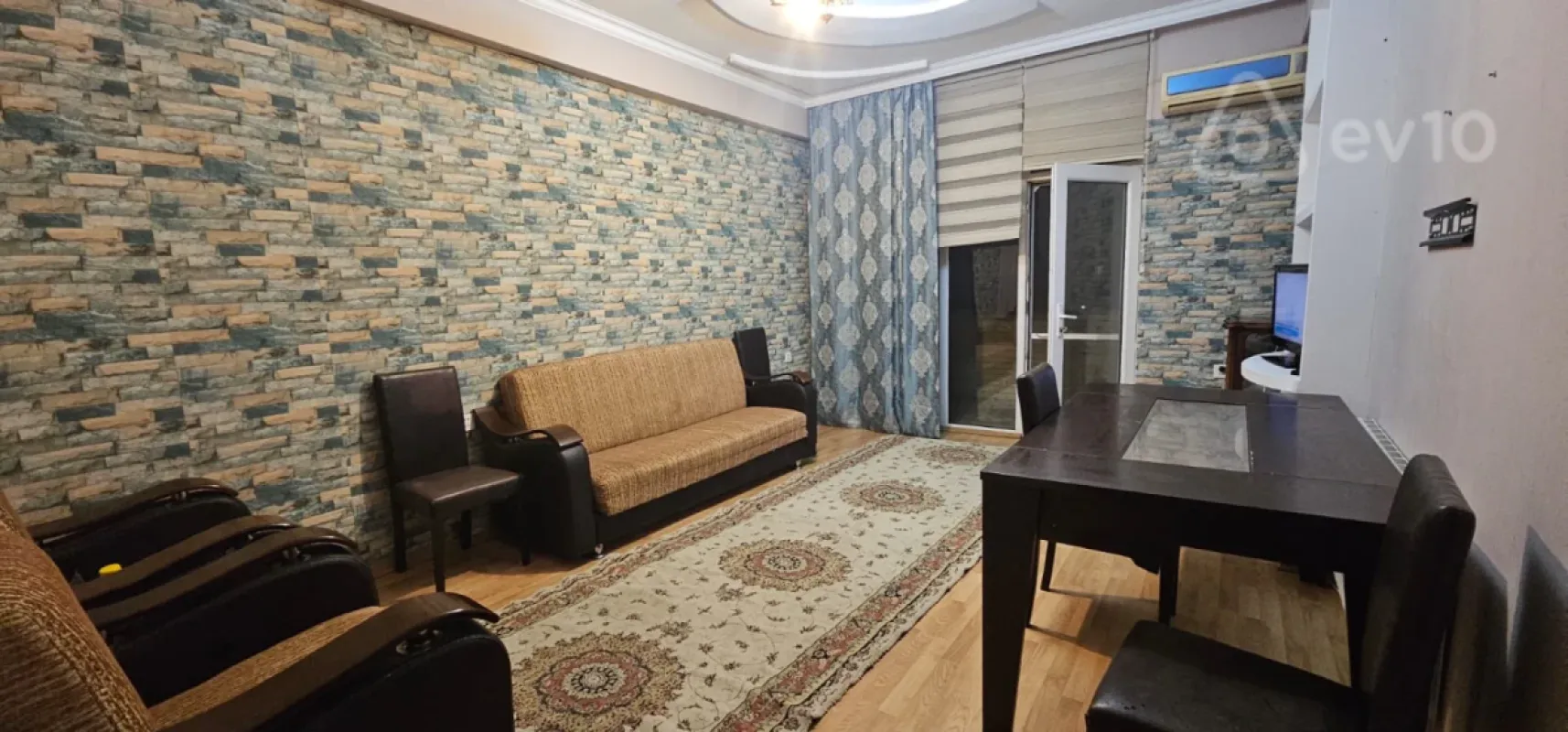 Kirayə verilir 2 otaqlı yeni tikili 87 m²