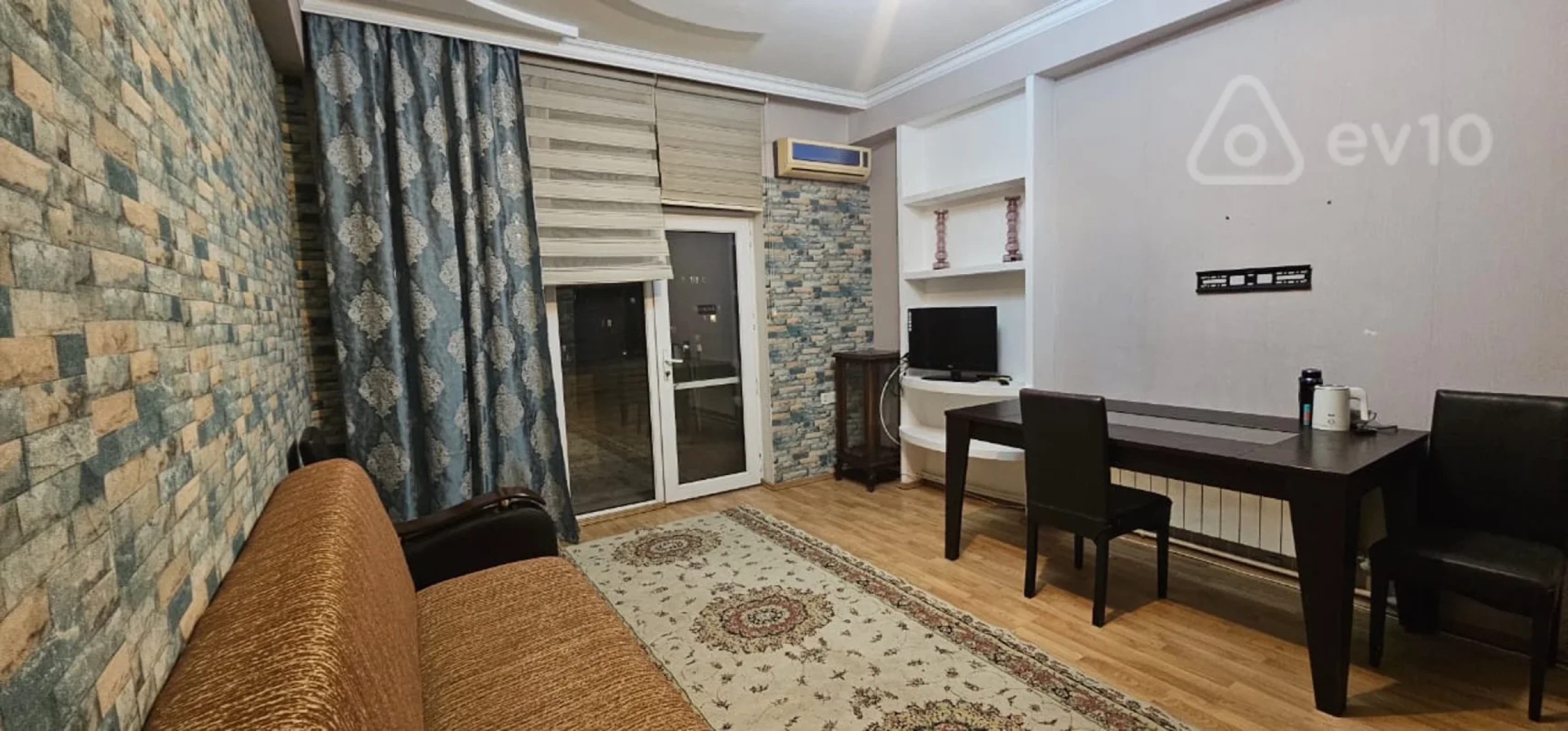 Kirayə verilir 2 otaqlı yeni tikili 87 m²