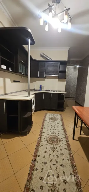 Kirayə verilir 2 otaqlı yeni tikili 87 m²