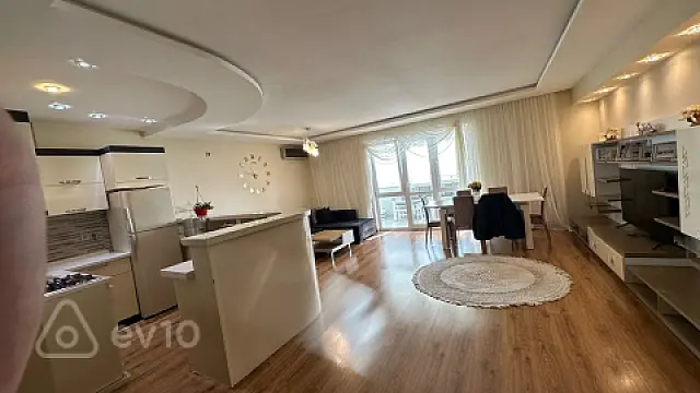 Kirayə verilir 3 otaqlı yeni tikili 135 m²